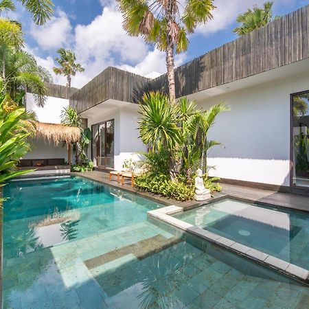 Villa Yogi Surf 3 Canggu Exteriör bild