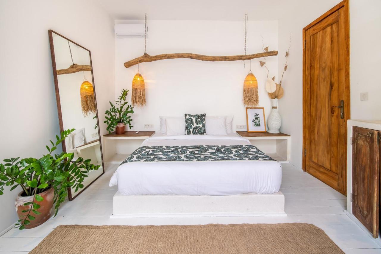 Villa Yogi Surf 3 Canggu Exteriör bild